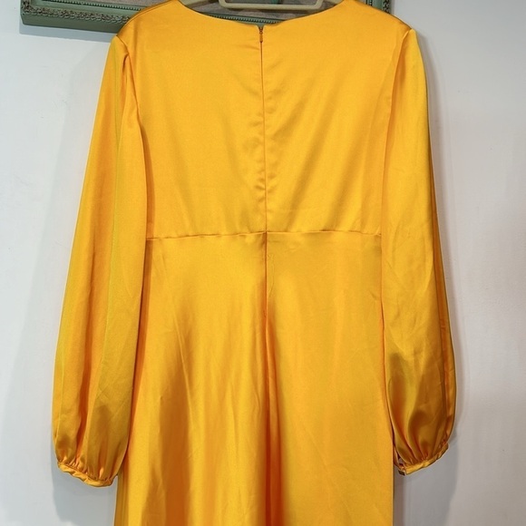 Ieena for Mac Duggal V-Neck Princess Bell Long Dress yellow gown plus size 14 - Picture 13 of 14